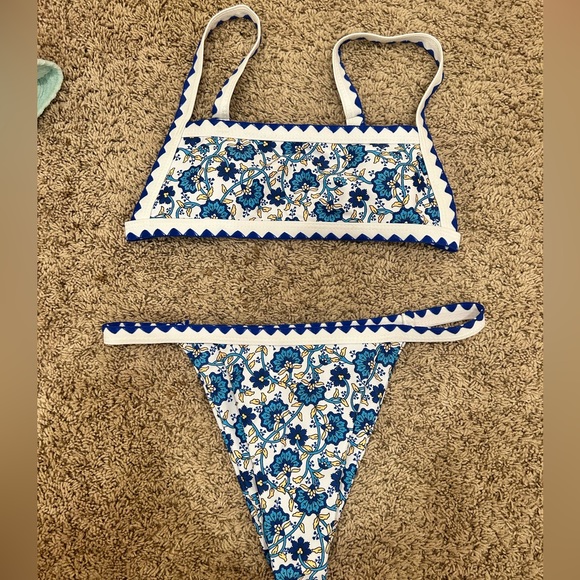 Shein Bikini - Picture 2 of 2